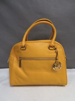MICHAEL KORS Yellow Pebble Leather Bag 💥NWOT💥