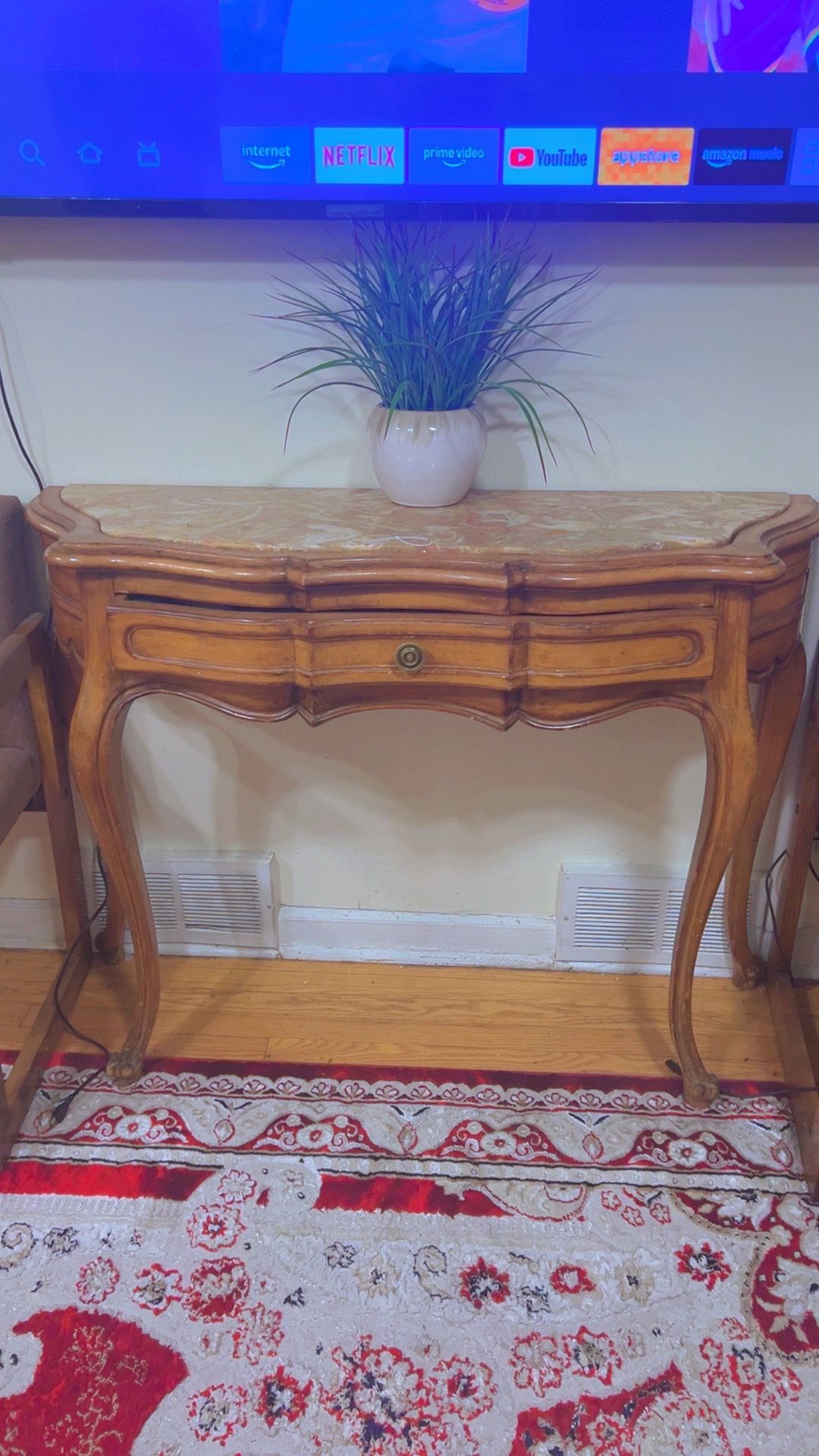 Accent Table