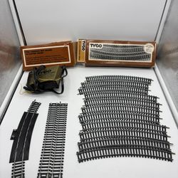 Vintage Tyco Train Exclusive Tru-Steel Track HO Scale in Box 14 pieces + Battery