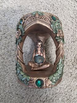 Nemesis Now Mother Earth Gaia Bronze Tone Jeweled Figurine Candle Holder