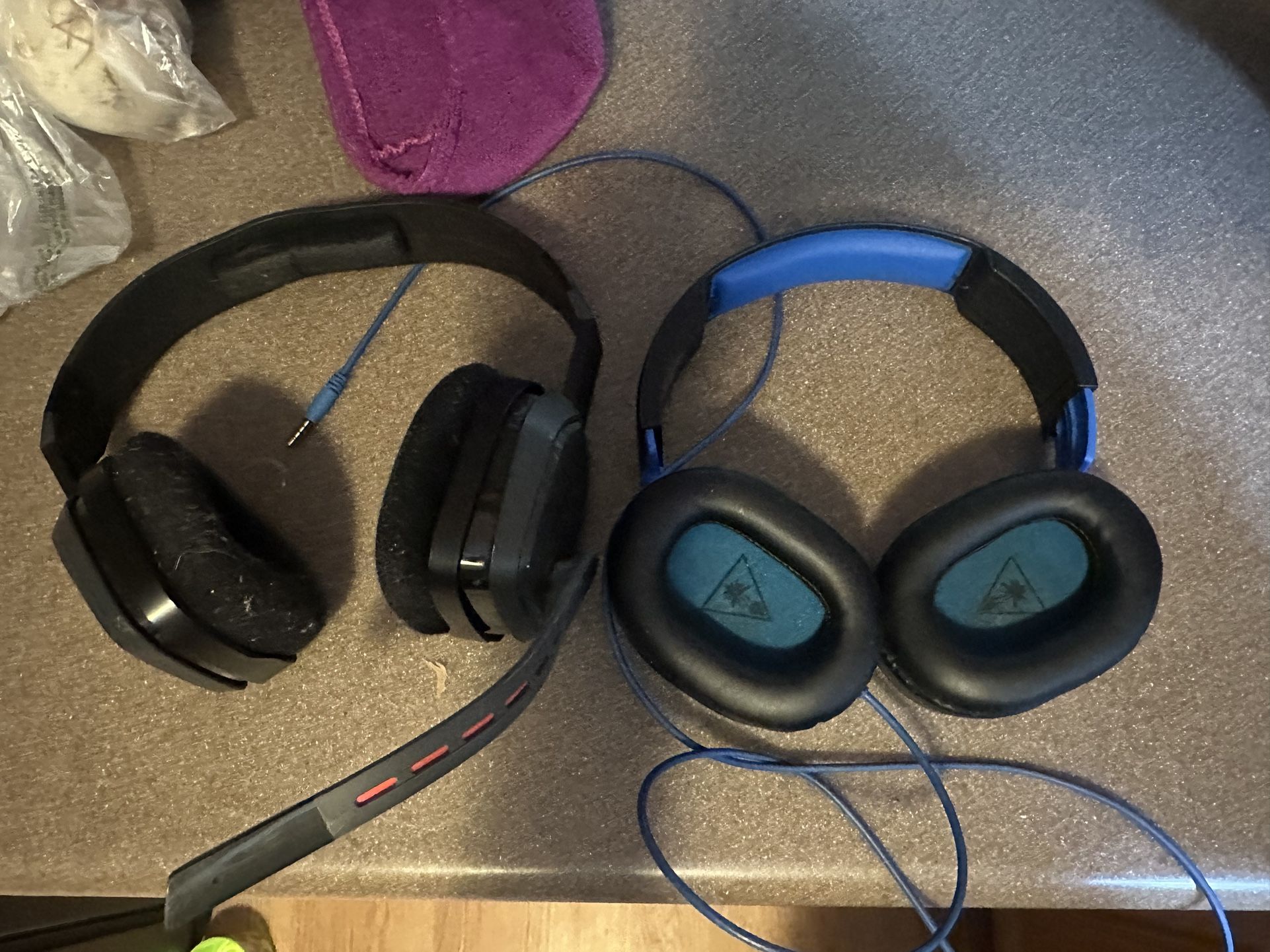 Two Ps4/ps5 Headsets