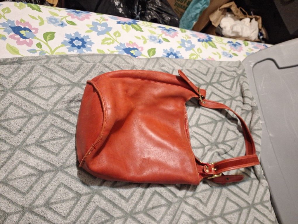Selling Vintage Coach Purse