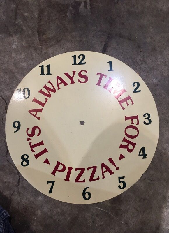 Pizza Hut neon npi clock face