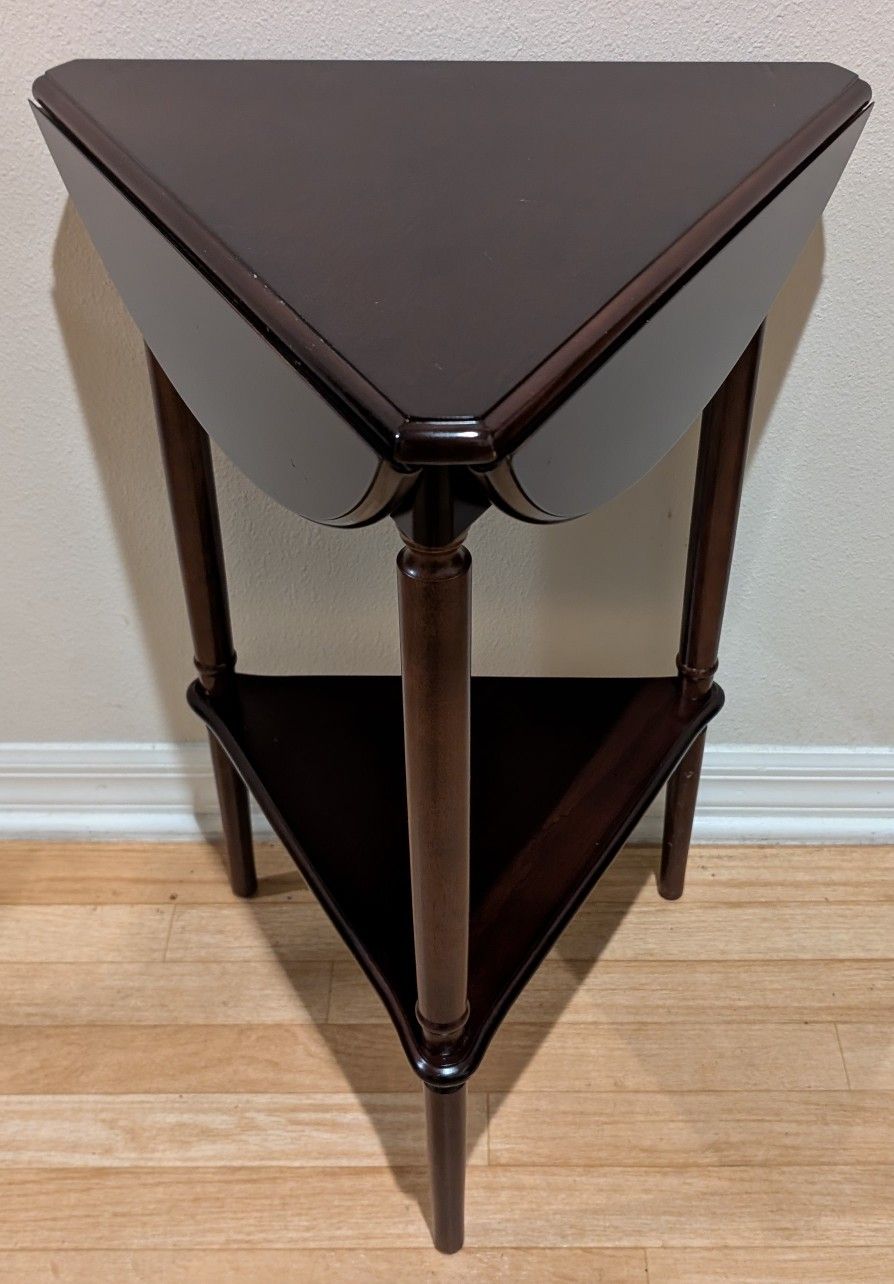 Bombay Company Round Triangle Drop Leaf Table