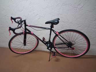 Bella Única Bicicleta de Mujer "Susan G. Koman". EN EXCELENTES CONDICIONES