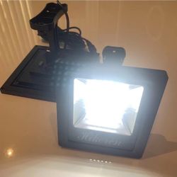 Solar Outdoor Light NEW