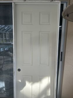 New Door With Casing 24x80