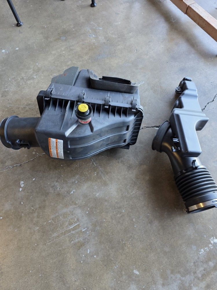 Factory airbox Ford F(contact info removed) 