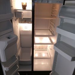 Whirlpool Black 25.7 Cu Ft Side By Side Fridge/Freezer