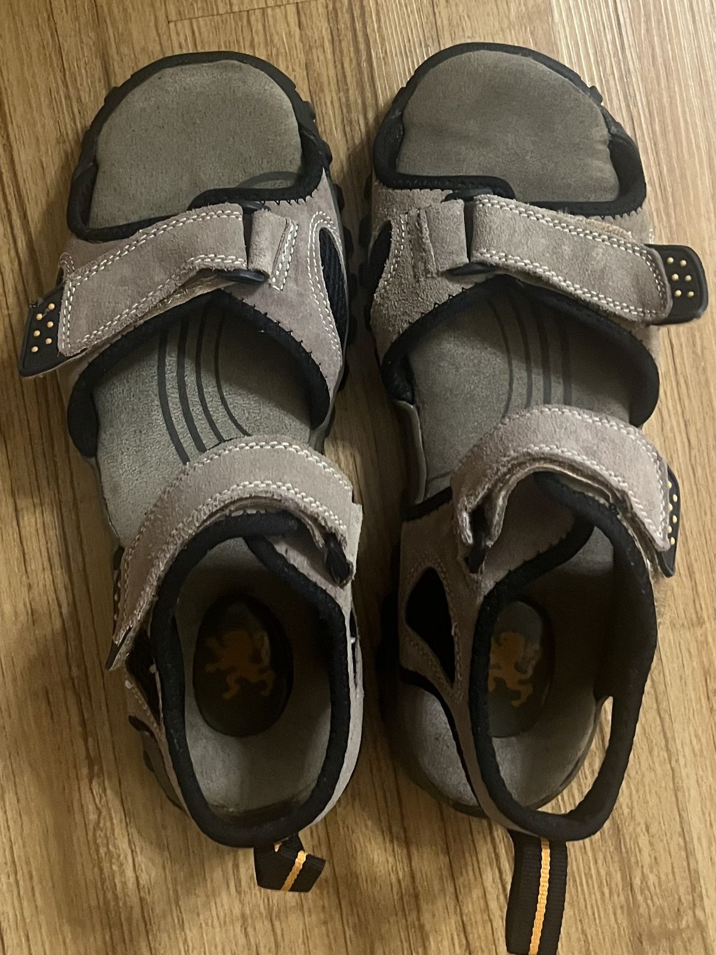 Worn Once Men’s Sandals