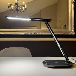 New LED Table Desk Lamp With USB Plug Black Color Adjustable Cool To Warm Temperature 