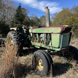 John Deere 4620 Tractor