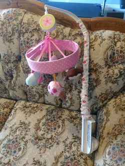 Baby crib mobile