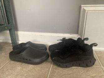 Kids shoes great condition size 12
