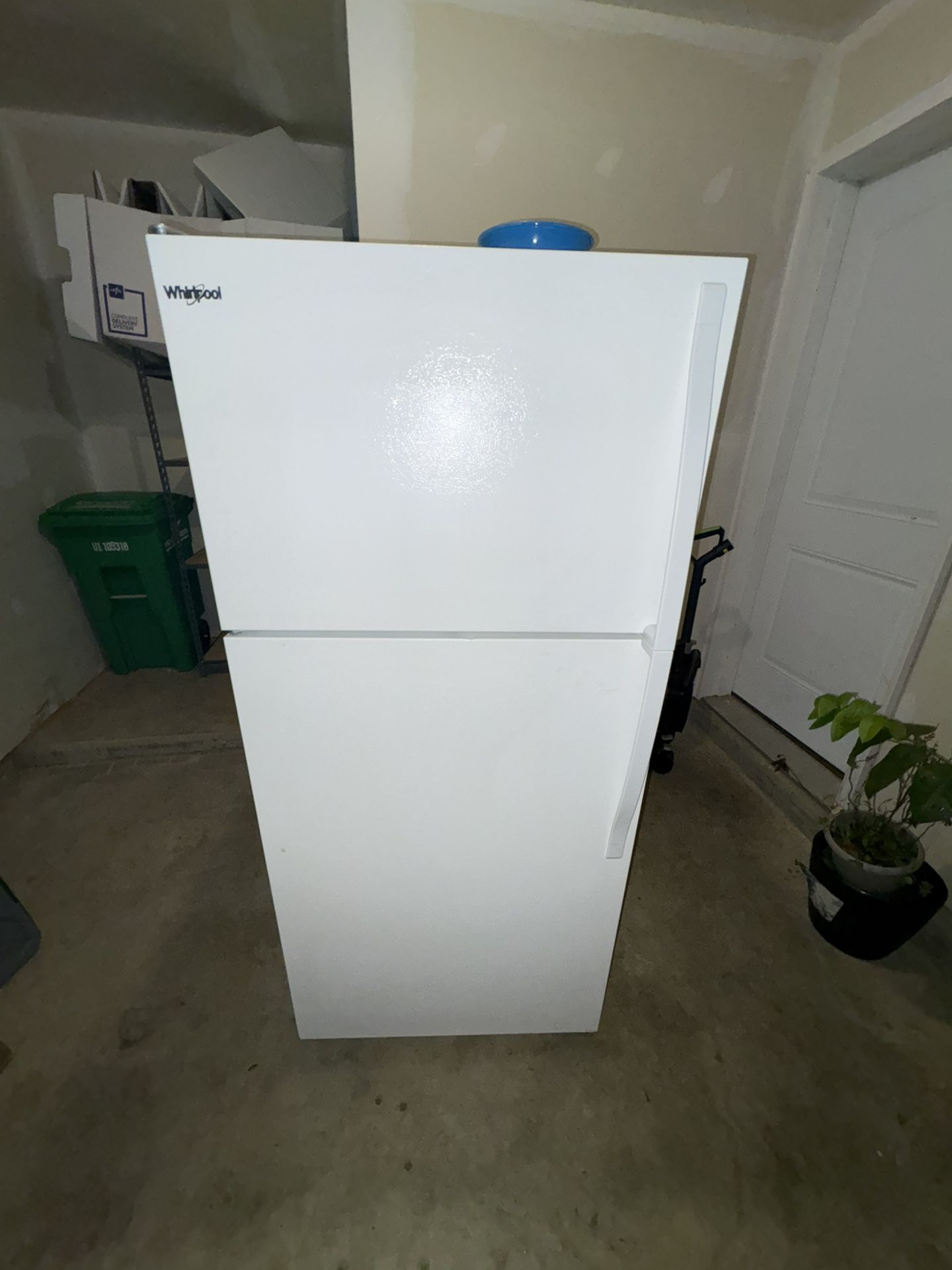 Whirlpool Refrigerator 
