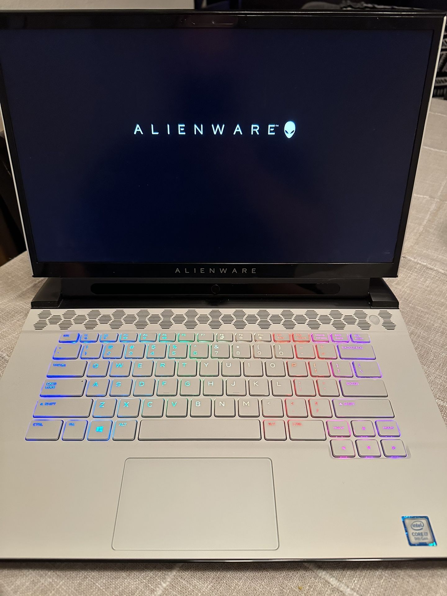 Alienware M15 R2
