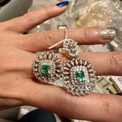  Columbia Emerald And Natural Diamonds, Ring and Pendent
