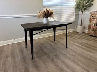 New Dark Wood Dining Table – Modern Farmhouse Style