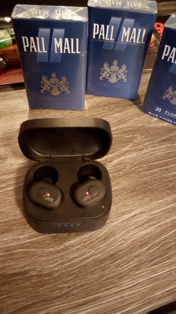 JVC Bluetooth Earbuds New