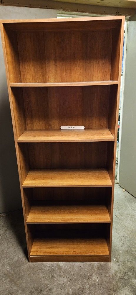 $20 - 5 Shelf Book Shelf