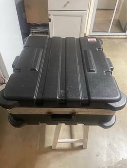 SKB waterproof hard case for sound system or DJ controller. Has a small broken piece as shown in the photo, other than that it’s in good condition.The