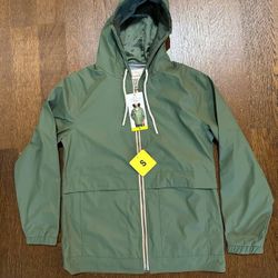 NEW Women's Green Weatherproof Raincoat, Small