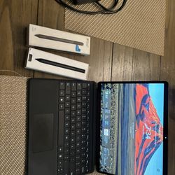 Microsoft Surface Pro 8 With stylus And Keyboard