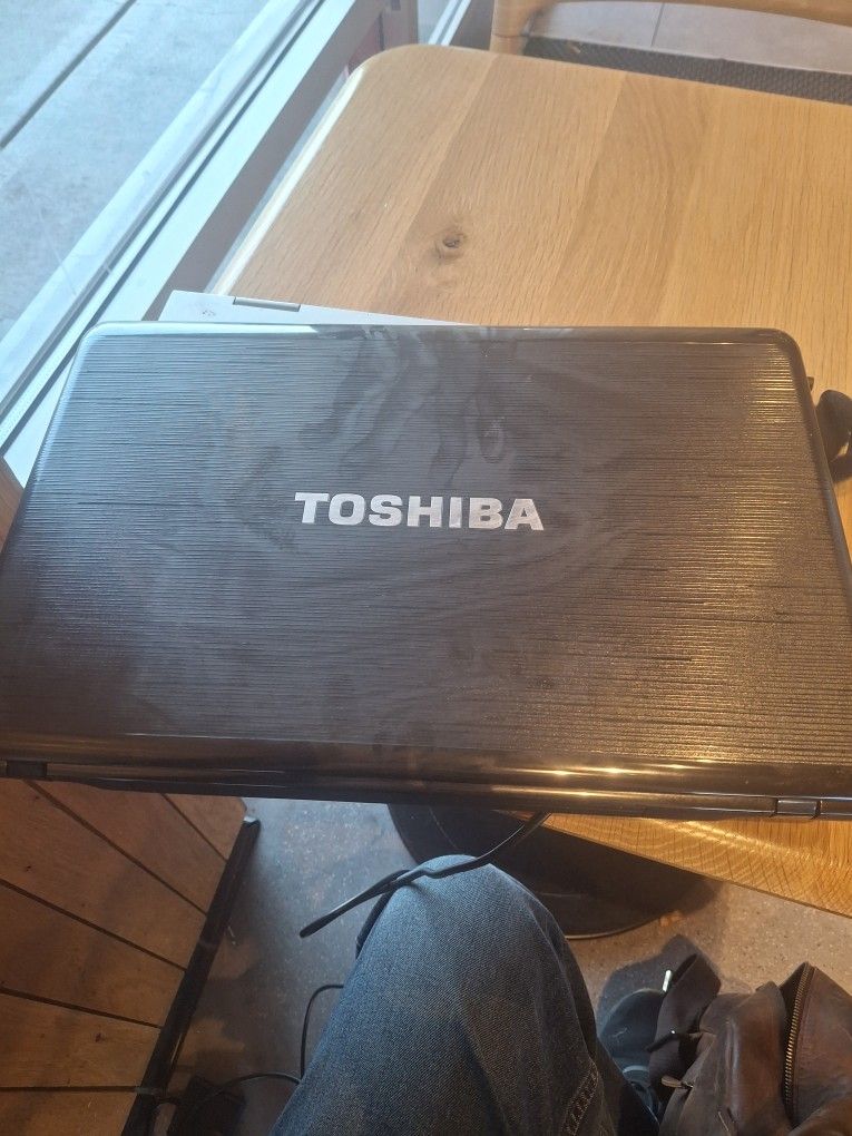 Toshiba Laptop
