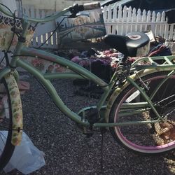 Margaritaville  Adult Beach Cruiser With Basket "26 
