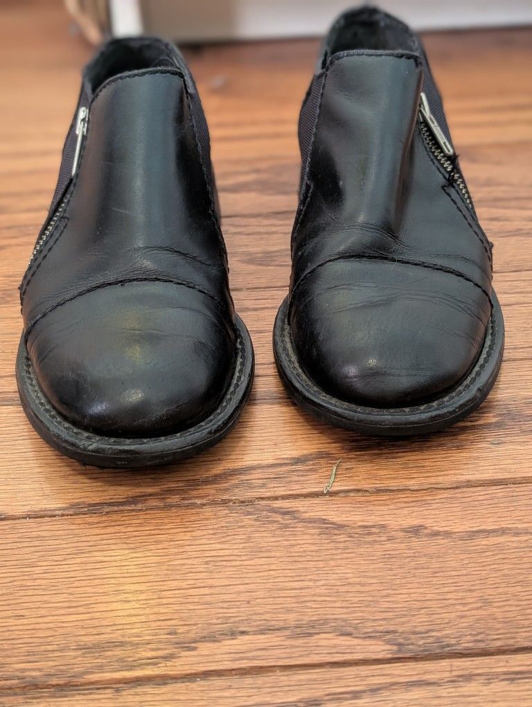 Aerosoles Cut-Off Leather Heeled Bootes Shoes for Work Or Sophisticated Outings Size U.S. 8.5