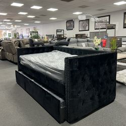 Black Velvet Day Bed w/ Trundle 💥SALE💥