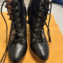 WOMENS H&M LEATHER BOOTS SIZE 8.5