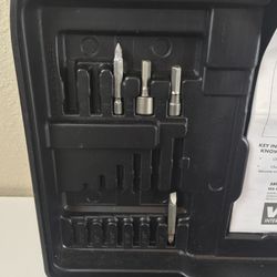 Black & Decker Drill Driver VersaPak VP870 7.2V 2 Speed Cordless 2  Batteries Case Charger for Sale in Land O' Lakes, FL - OfferUp
