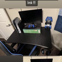 Gaming Set Up( Game desk , Lg Monitor & Xbox one X)