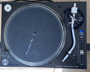 Pioneer PLX-1000 Turntable/ Excellent Condition/ Includes ORTOFON Scratch MK-II needle