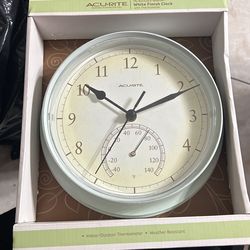 Acurite Clock