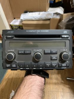 2006-2008 Honda Pilot Radio 6 Disc Cd Player