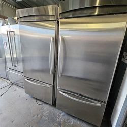 72"  THERMADOR BUILT IN BOTTOM FREEZER STAINLESS STEEL 