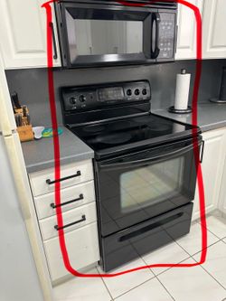 FRIDGE , MICROWAVE AND STOVE