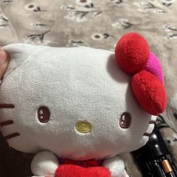 Hello Kitty Plushies/Collectibles