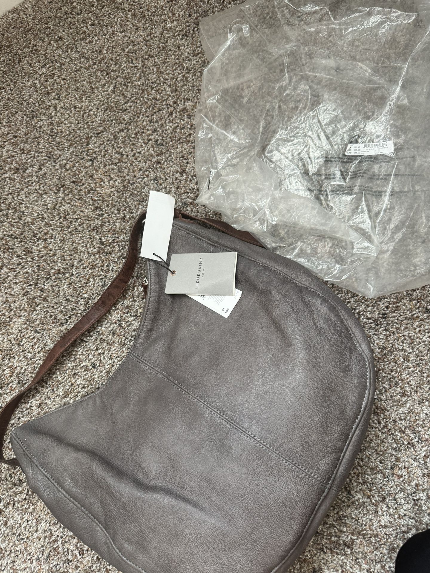 Liebeskind Purse. Brand New. Leather