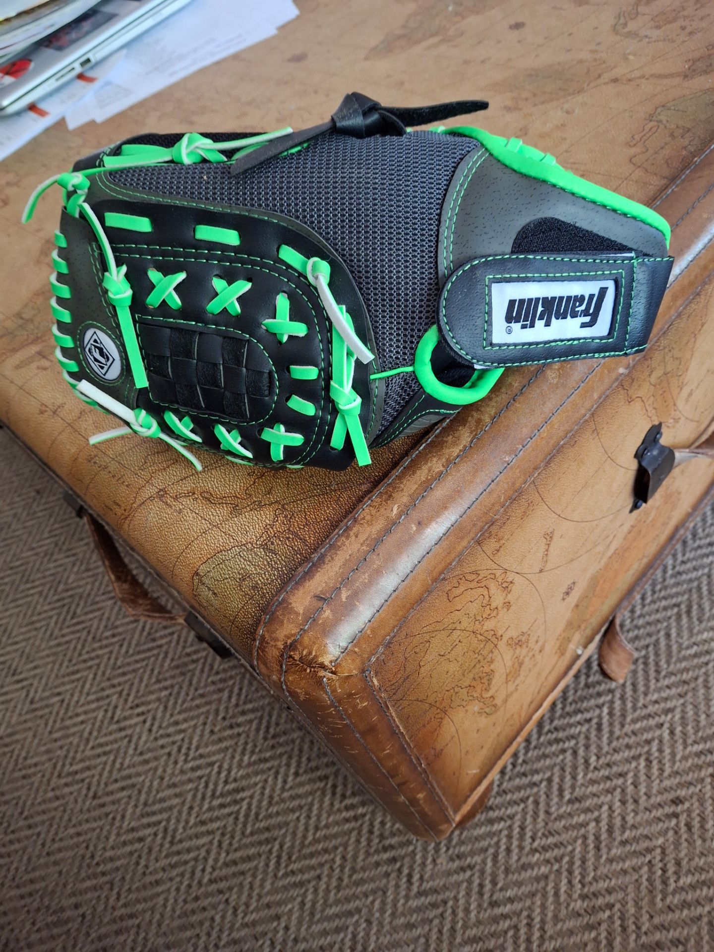 Youth Franklin 11.0 field ball glove