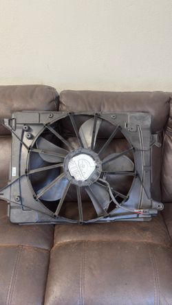 2022-2025 Ford Maverick Radiator cooling fan OEM / Excellent condition