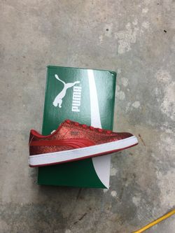 Puma Junior sizes 5,5.5,6 $25.00 final sale