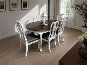 Gorgeous farmhouse dining set