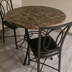 Dinning Table 