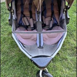 Double Bob Jogging Stroller Revolution 