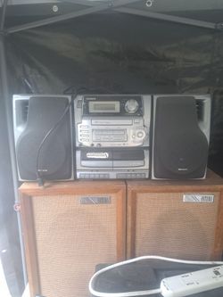 Aiwa home stereo