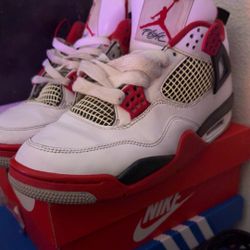 Air Jordan 4 Retro “Fire Red” 2020 – 8.5