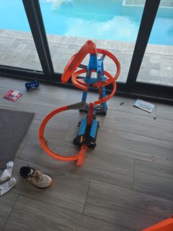 Hotwheels Track
